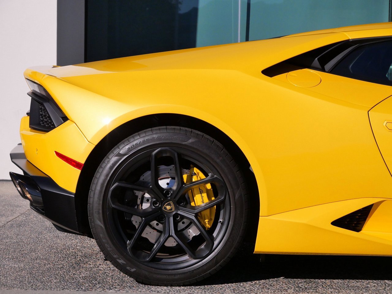 Used 2018 Lamborghini Huracan LP 580-2 image 12