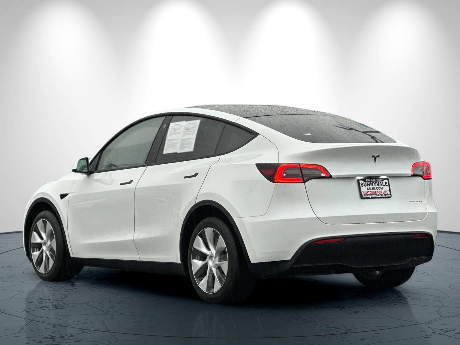Used 2023 Tesla Model Y Long Range image 6