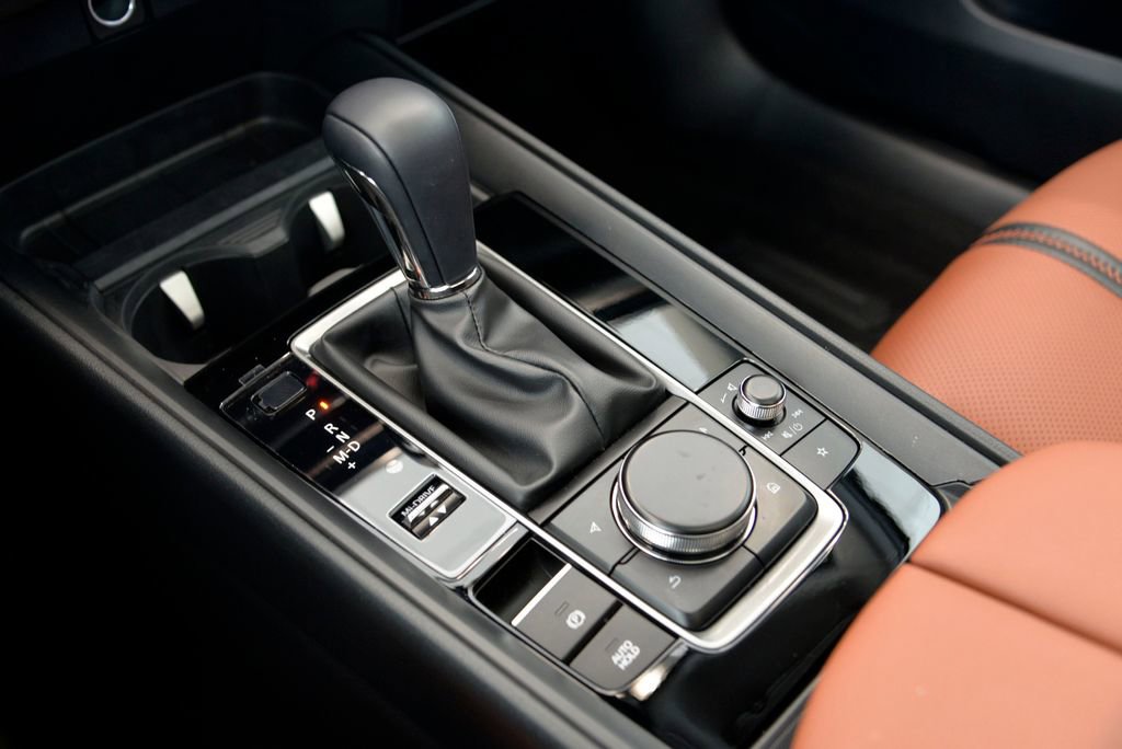 Used 2025 MAZDA CX-50 Meridian Edition w/ Weather Package image 25