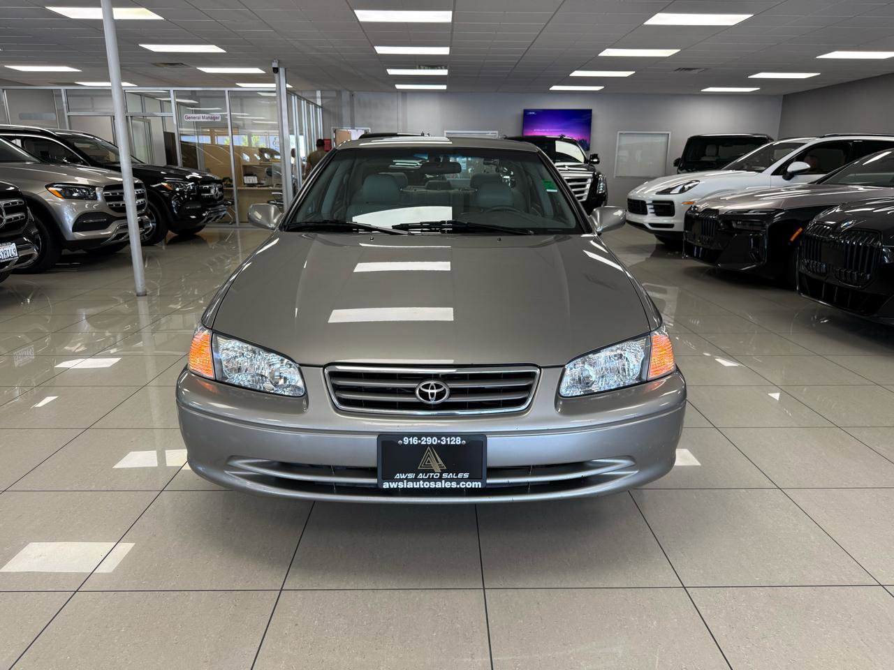 Used 2000 Toyota Camry CE FWD image 5