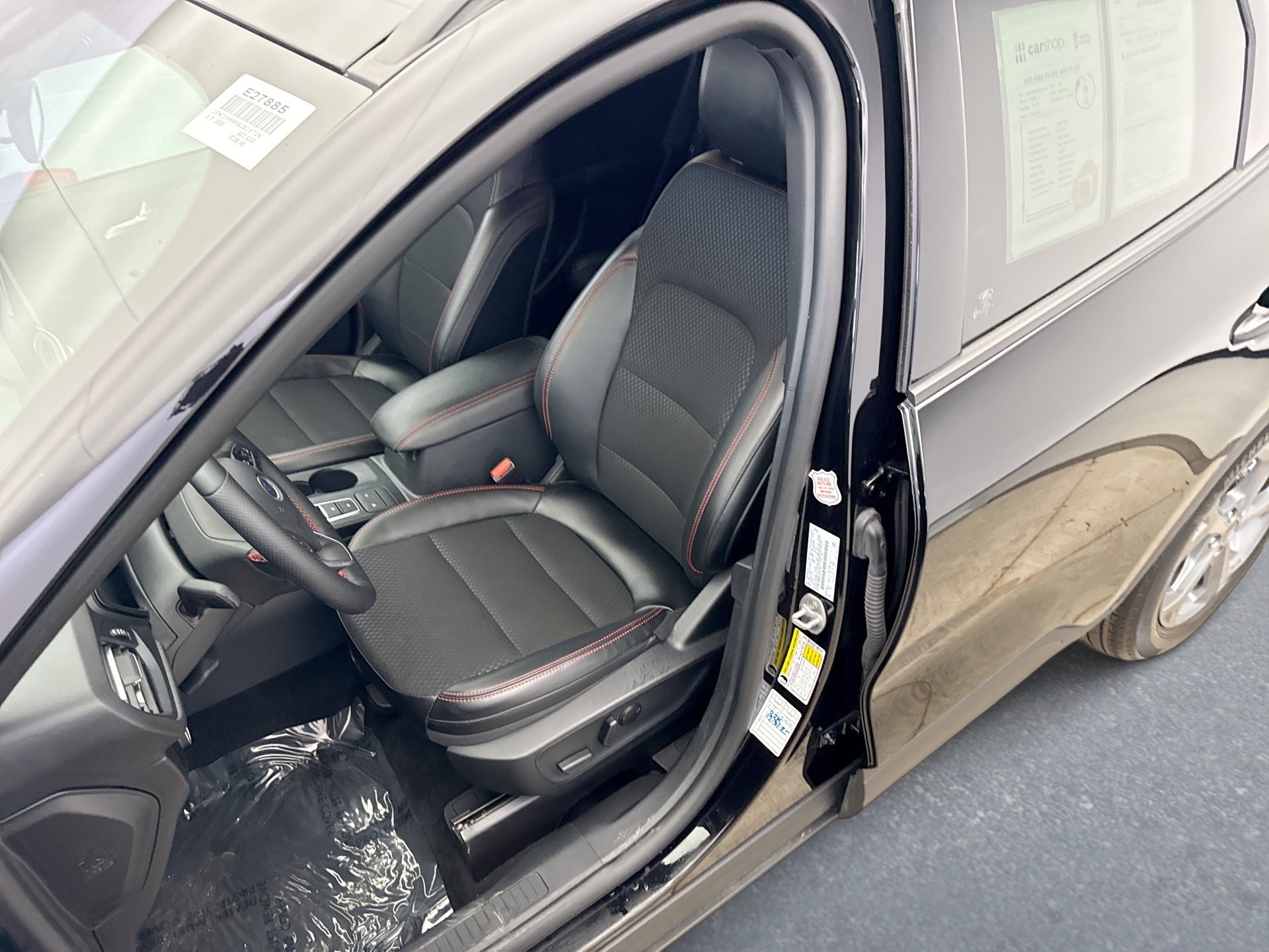 Used 2025 Ford Escape ST-Line AWD/4WD image 11