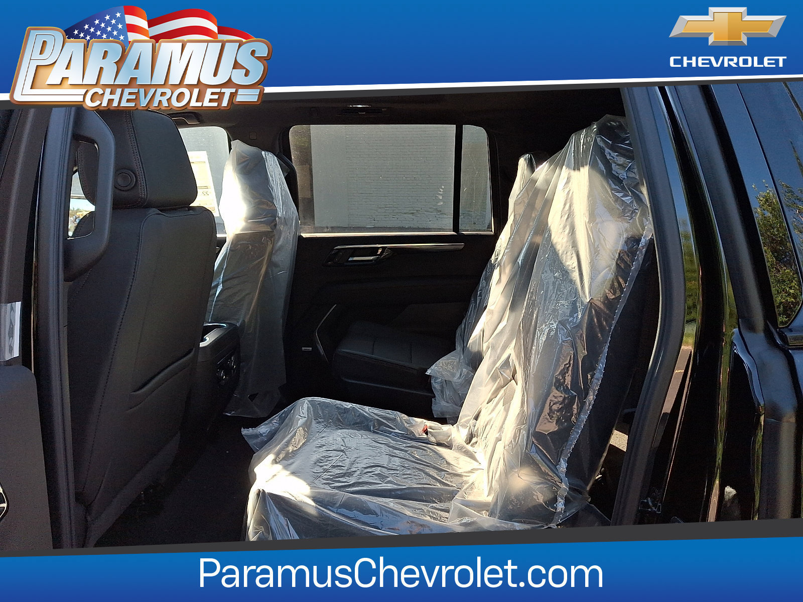 New 2026 Chevrolet Suburban RST w/ RST Capability Package AWD/4WD image 6