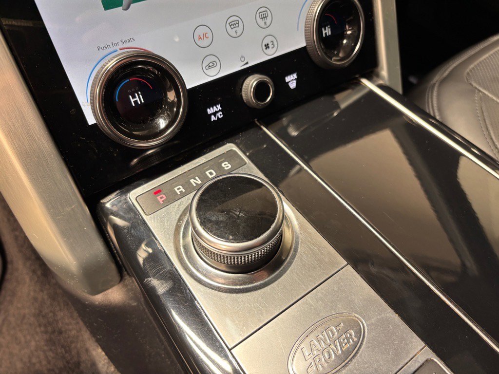 Used 2022 Land Rover Range Rover Westminster Edition image 16