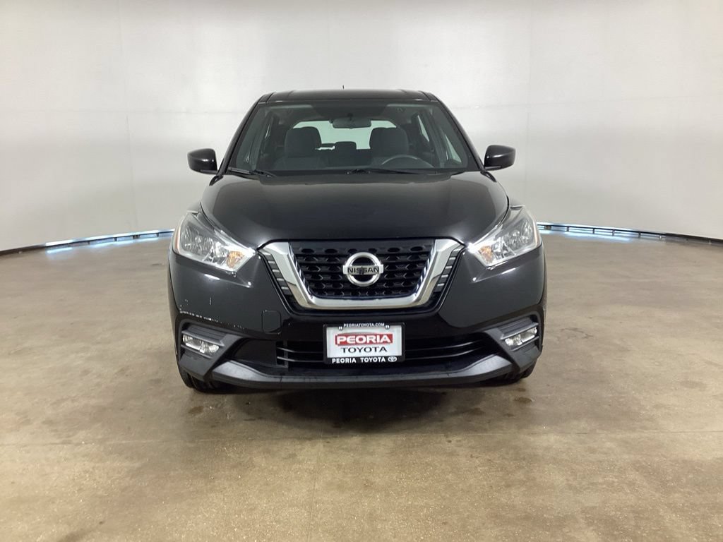 Used 2018 Nissan Kicks SV FWD image 3