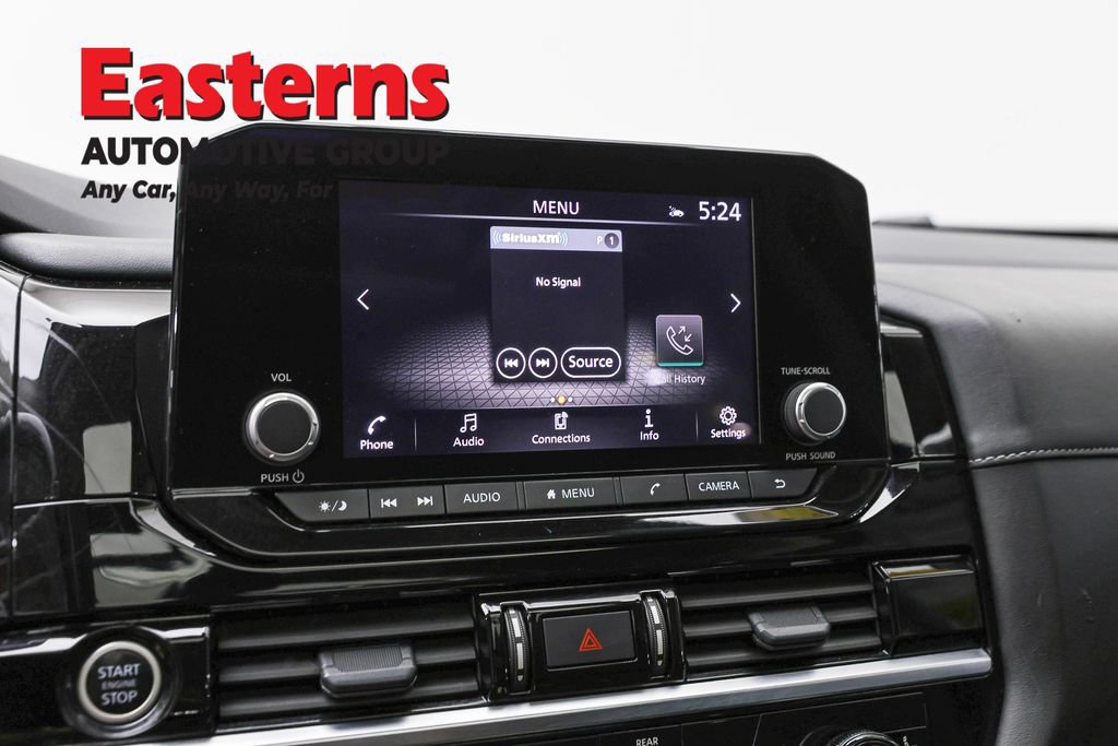 Used 2024 Nissan Pathfinder SV w/ SV Premium Package AWD/4WD image 19
