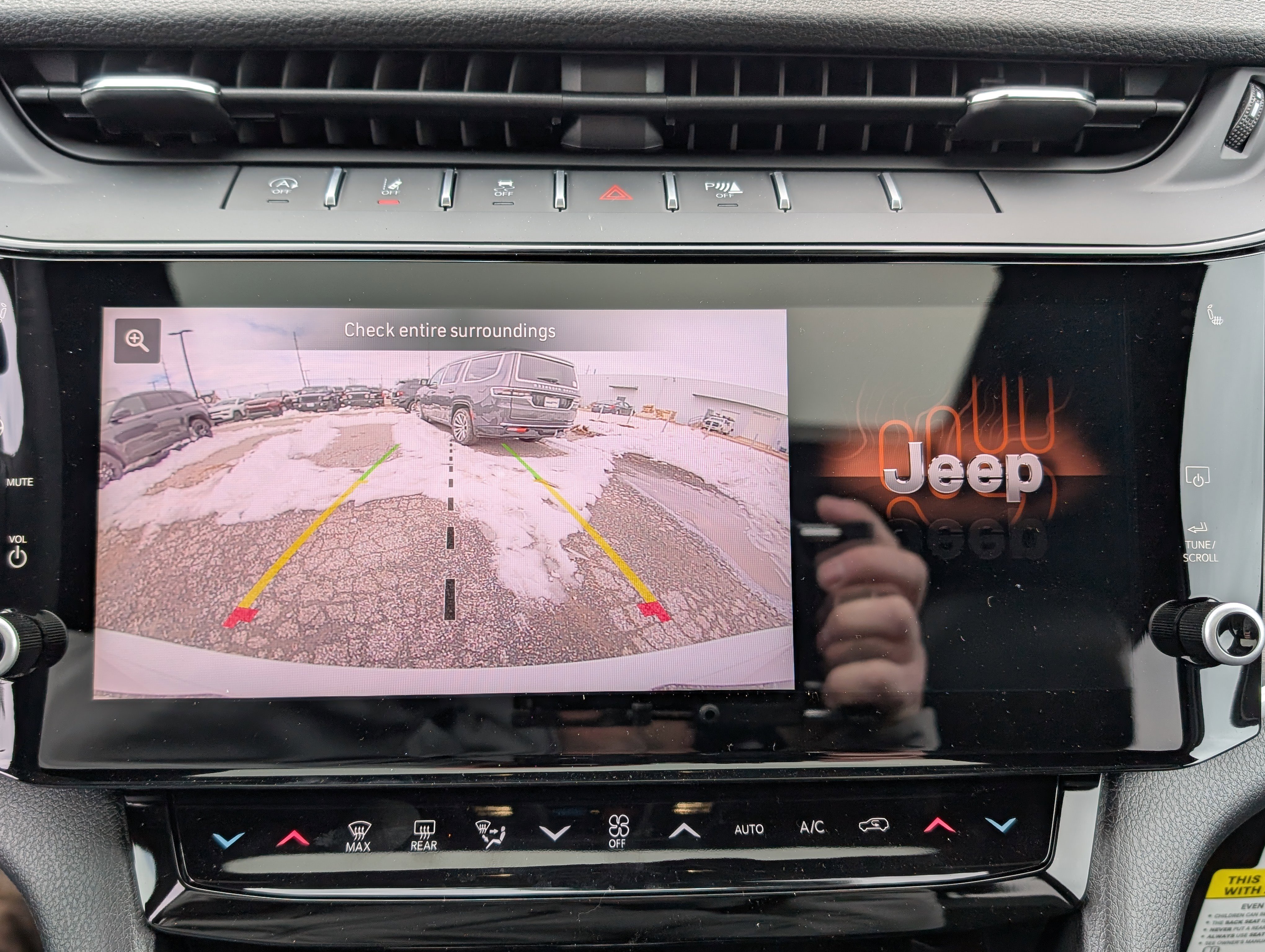 New 2026 Jeep Grand Cherokee Altitude image 24