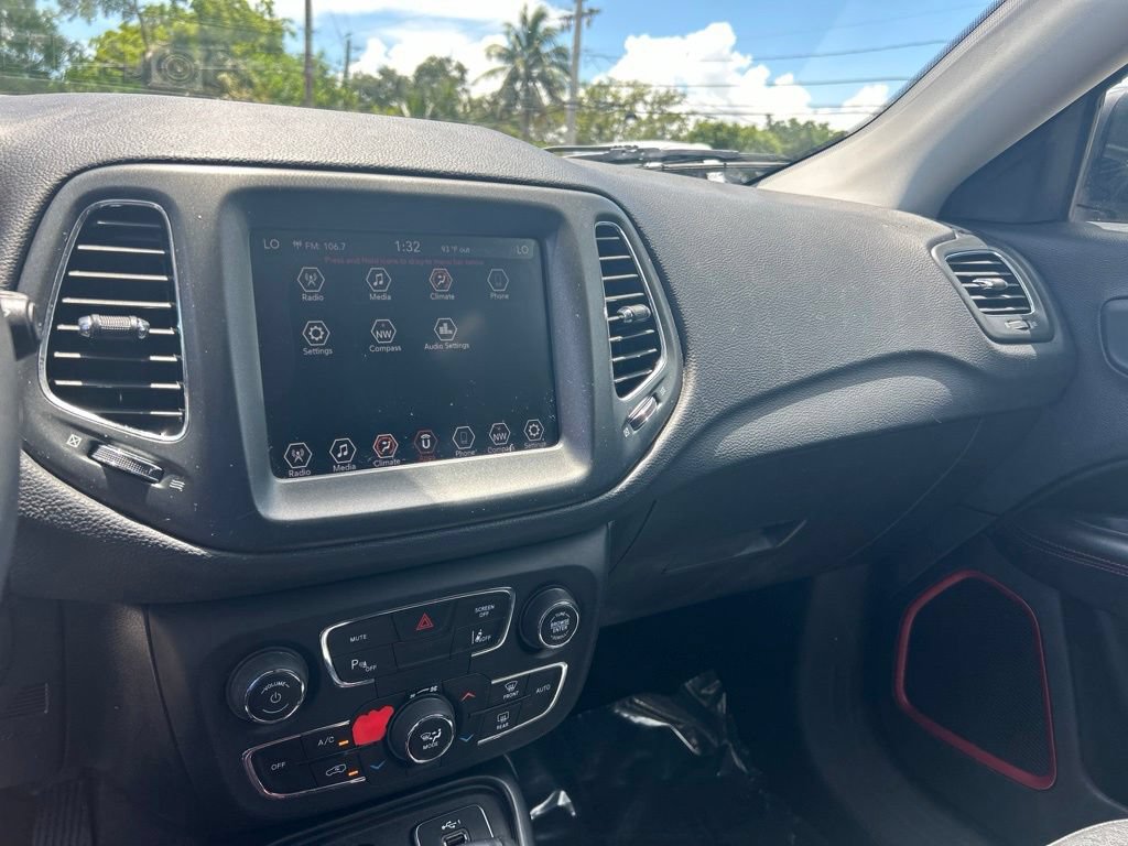 Used 2021 Jeep Compass Trailhawk AWD/4WD image 12