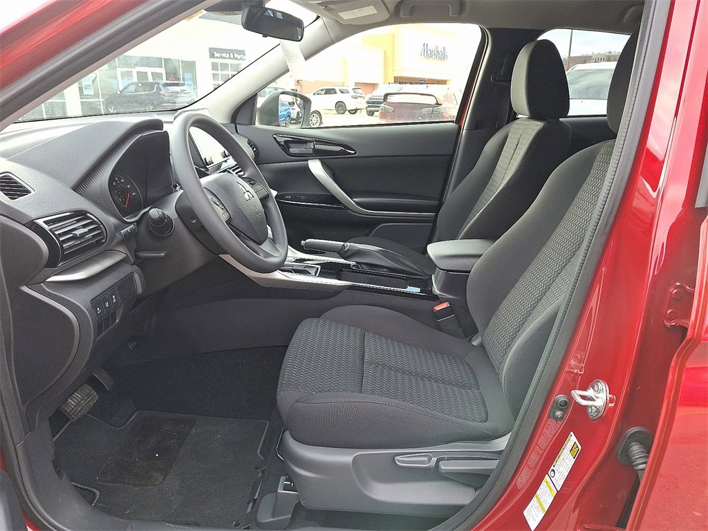 New 2026 Mitsubishi Eclipse Cross LE image 6