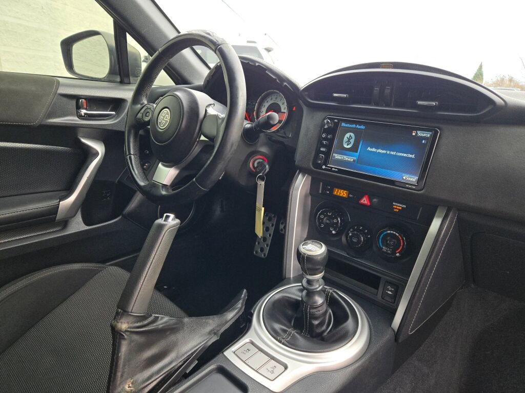 Used 2017 Toyota 86 image 6