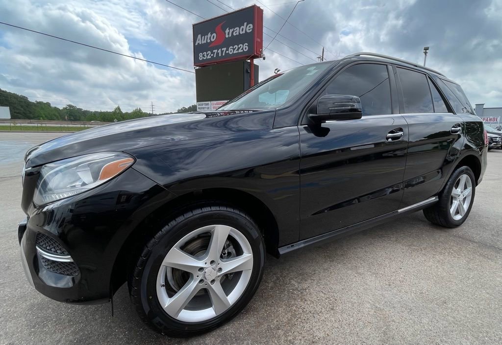 Used 2017 Mercedes-Benz GLE 350 4MATIC image 4