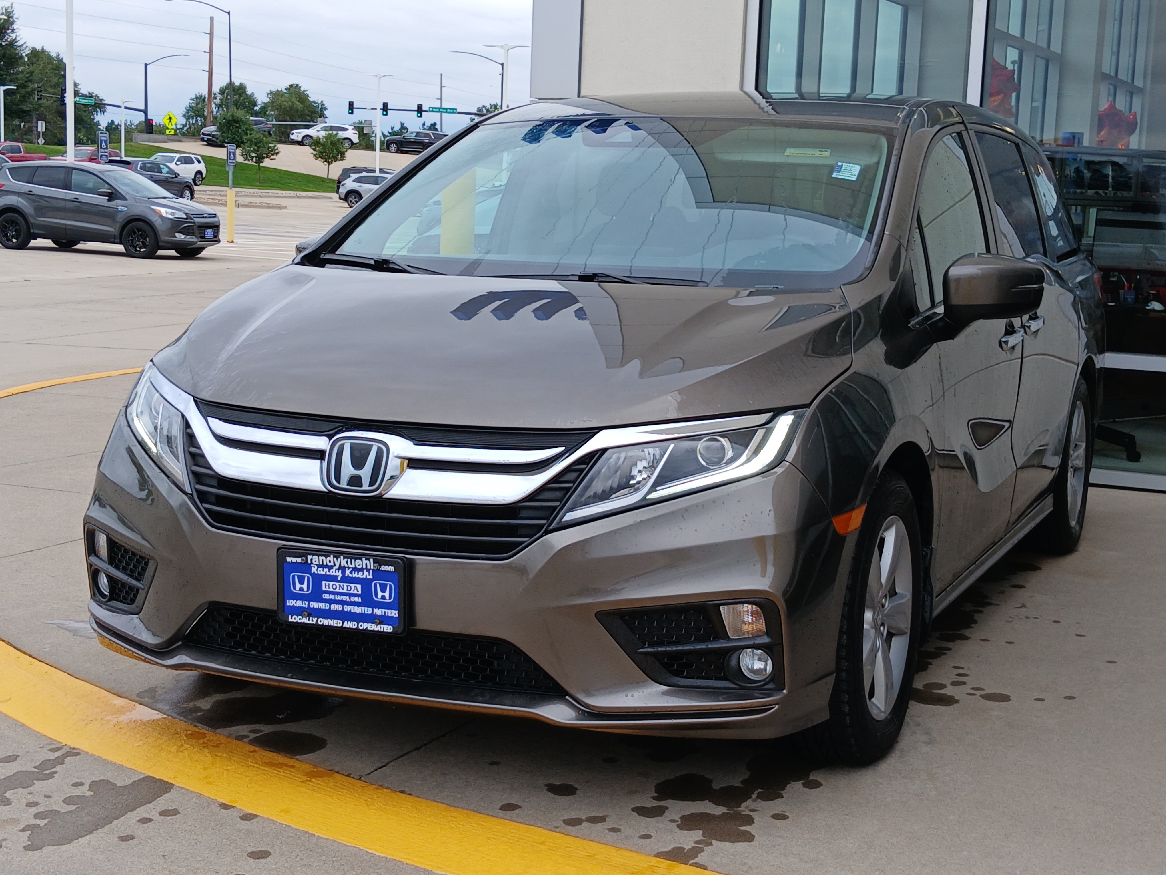 Used 2019 Honda Odyssey EX image 2