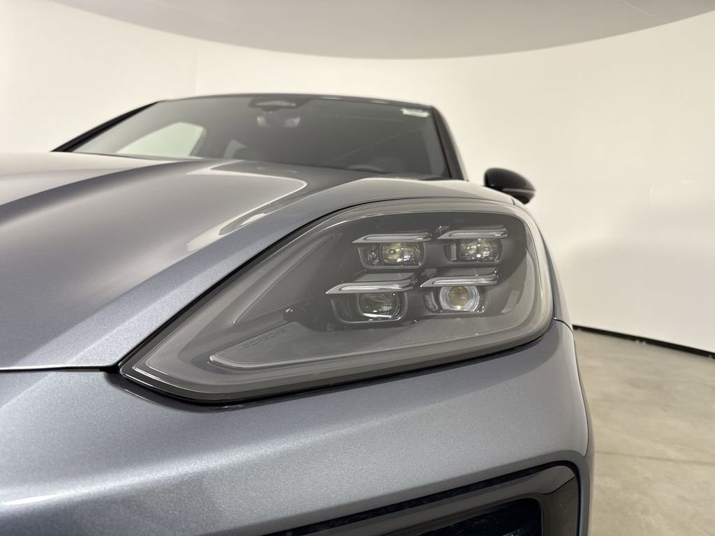 New 2026 Porsche Cayenne S image 11