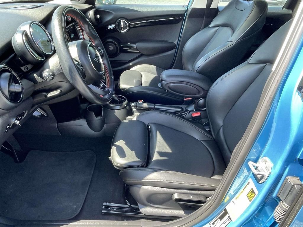 Used 2019 MINI Cooper S w/ Premium Package image 12