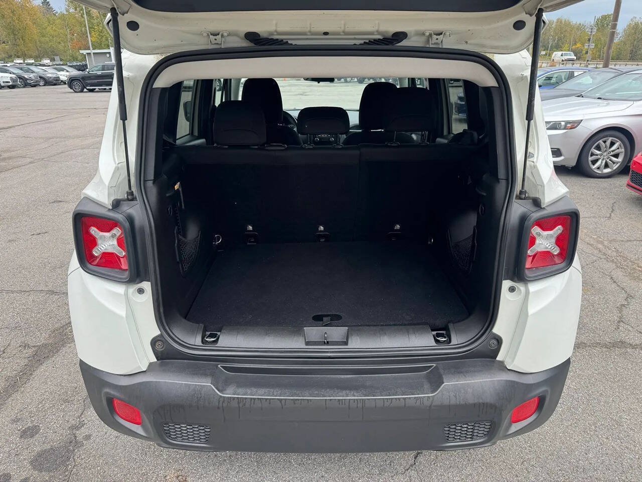 Used 2018 Jeep Renegade Sport w/ Power & Air Group AWD/4WD image 17