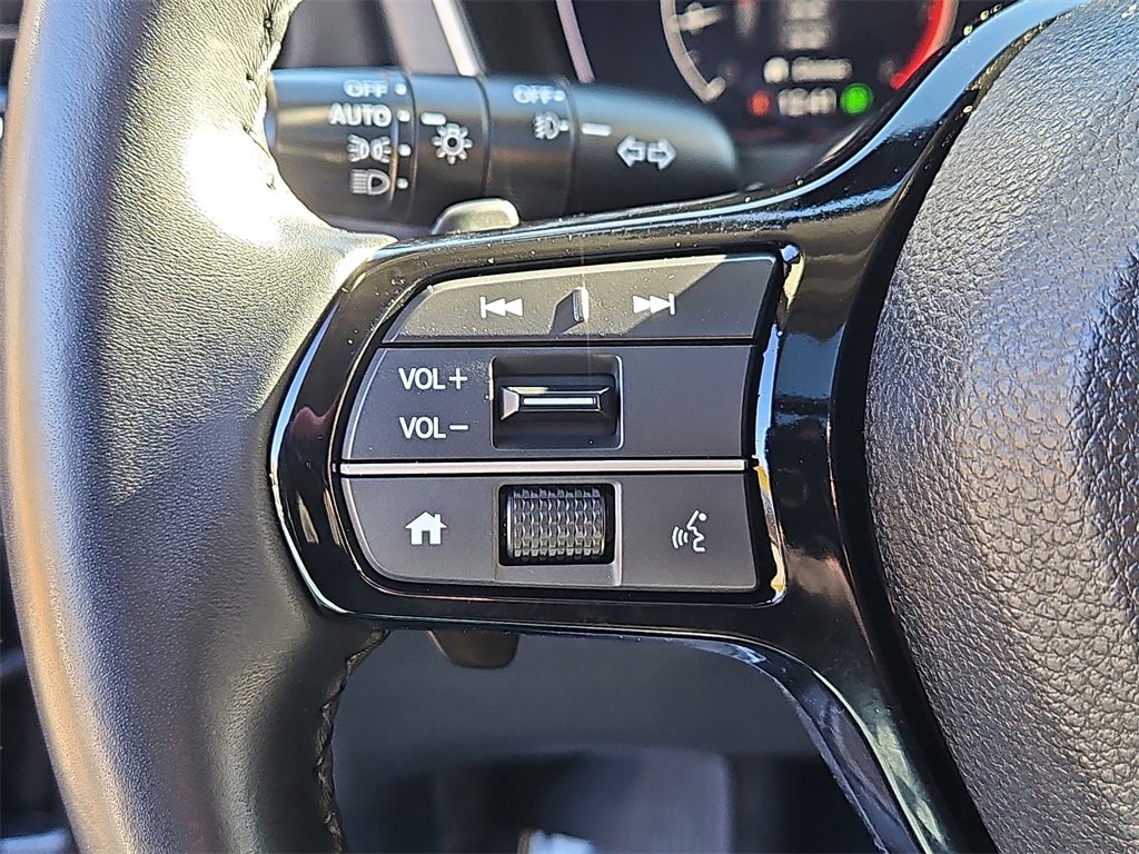 Used 2024 Honda Pilot Touring image 28