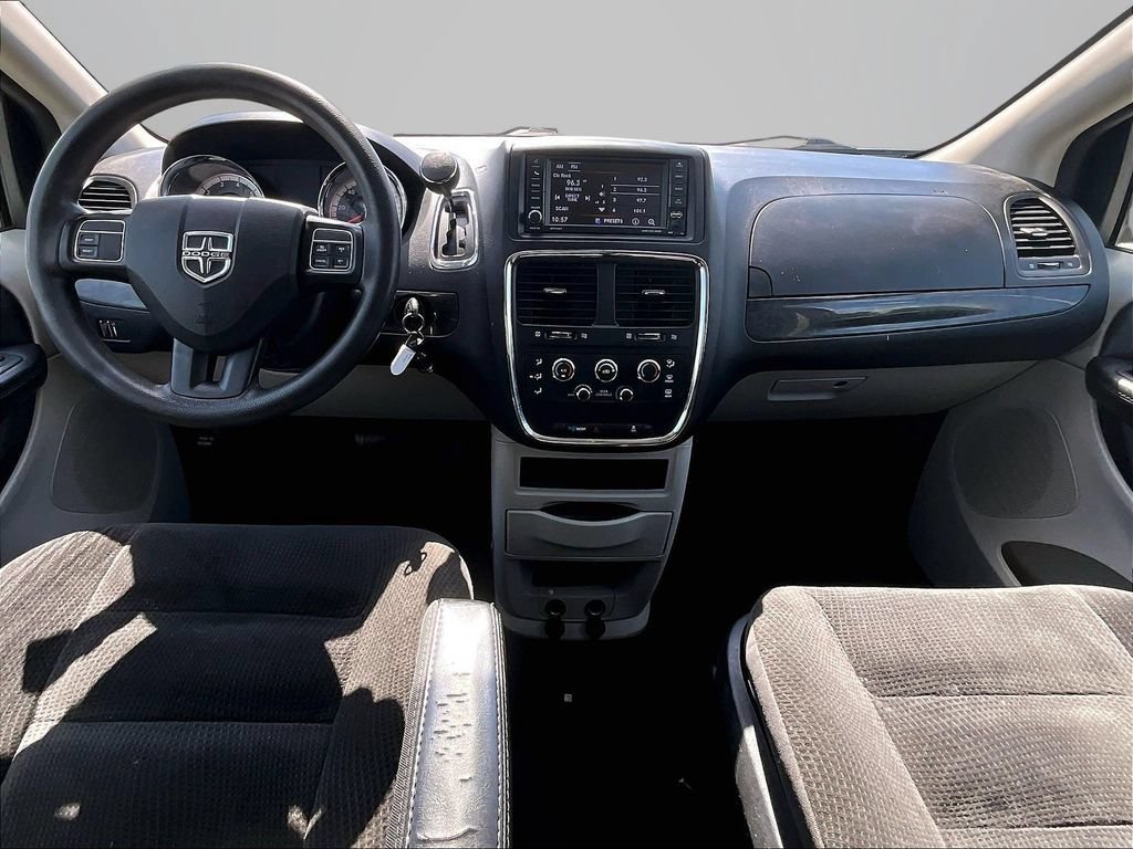 Used 2019 Dodge Grand Caravan SE FWD image 16