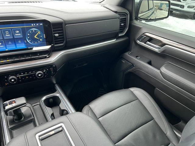 Used 2022 Chevrolet Silverado 1500 LTZ image 41