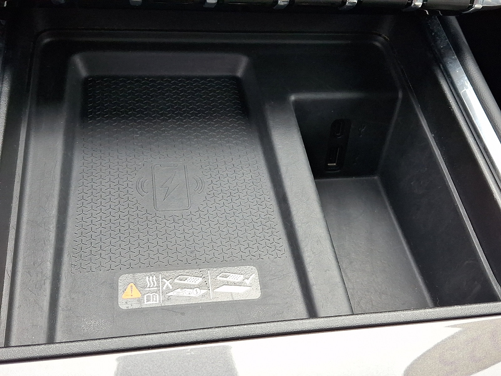 Used 2025 GMC Acadia Elevation AWD/4WD image 27
