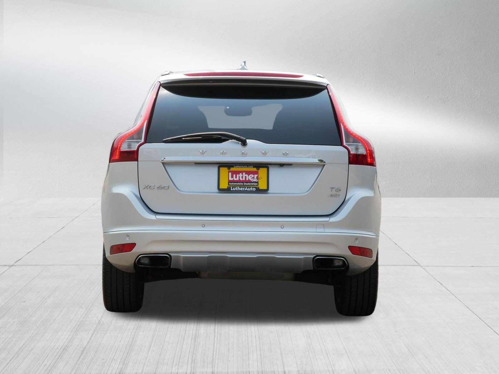 Used 2015 Volvo XC60 T6 w/ Proximity Package AWD/4WD image 6