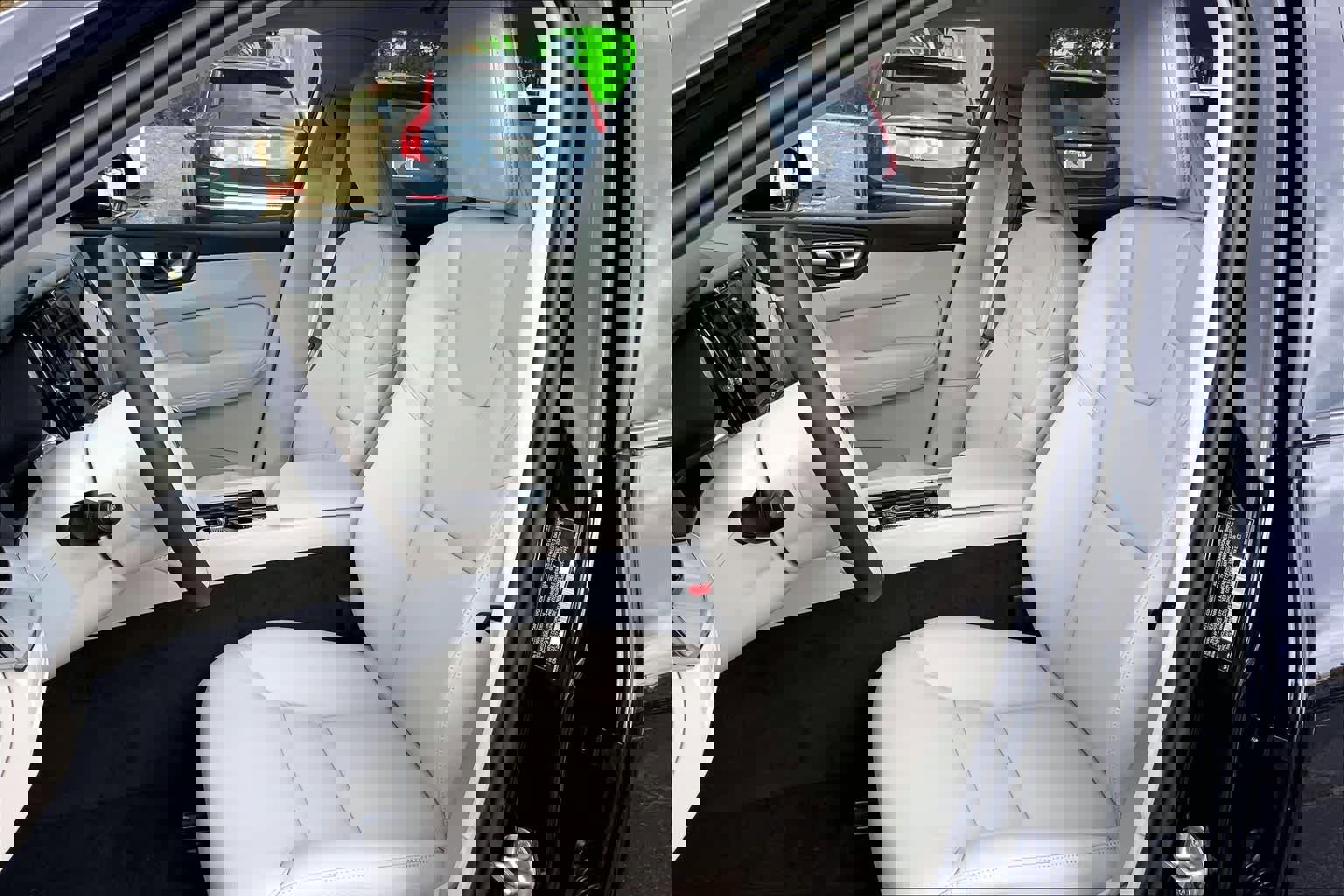 New 2025 Volvo XC60 T8 Plus w/ Protection Package Premier image 13