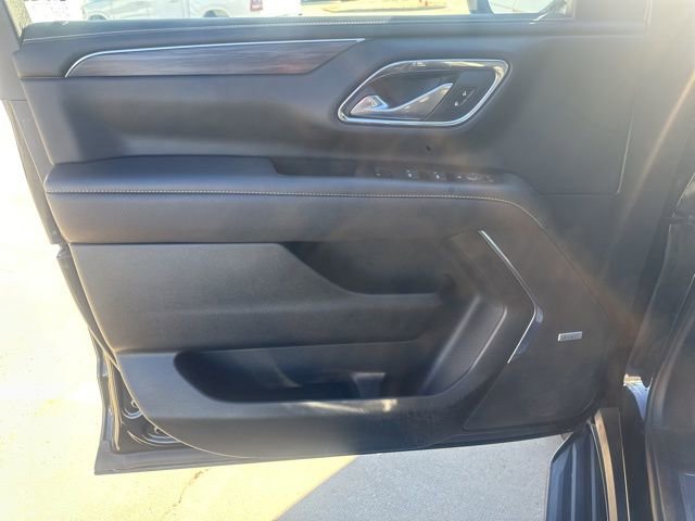 Used 2023 GMC Yukon SLT image 14