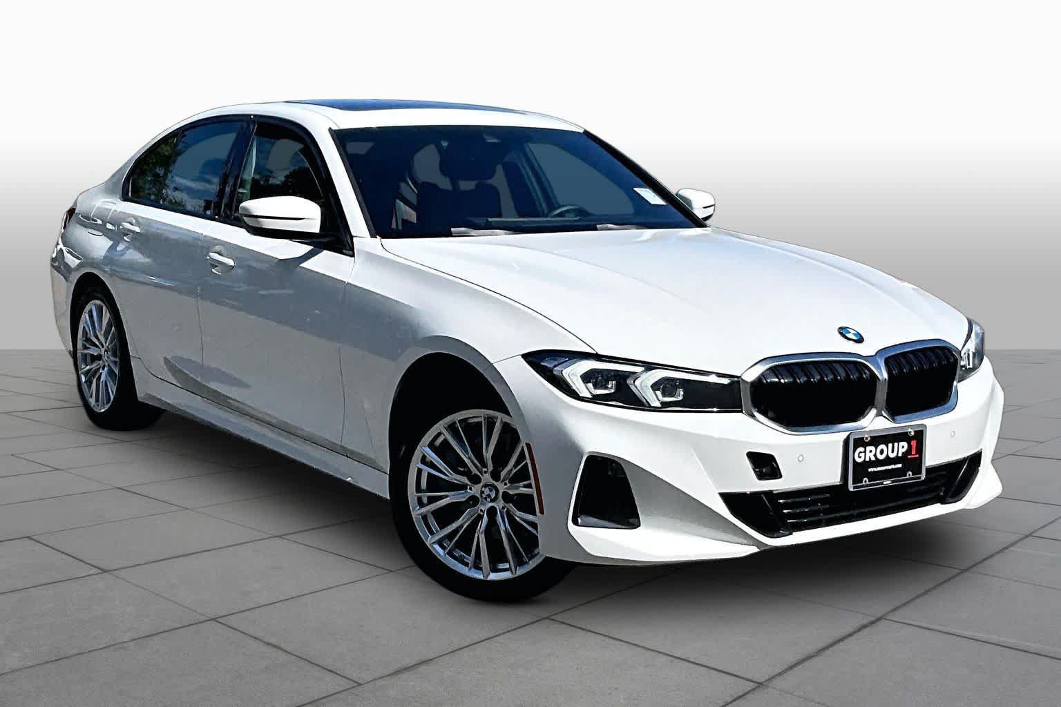 Used 2023 BMW 330i xDrive Sedan w/ Driving Assistance Package AWD/4WD image 3