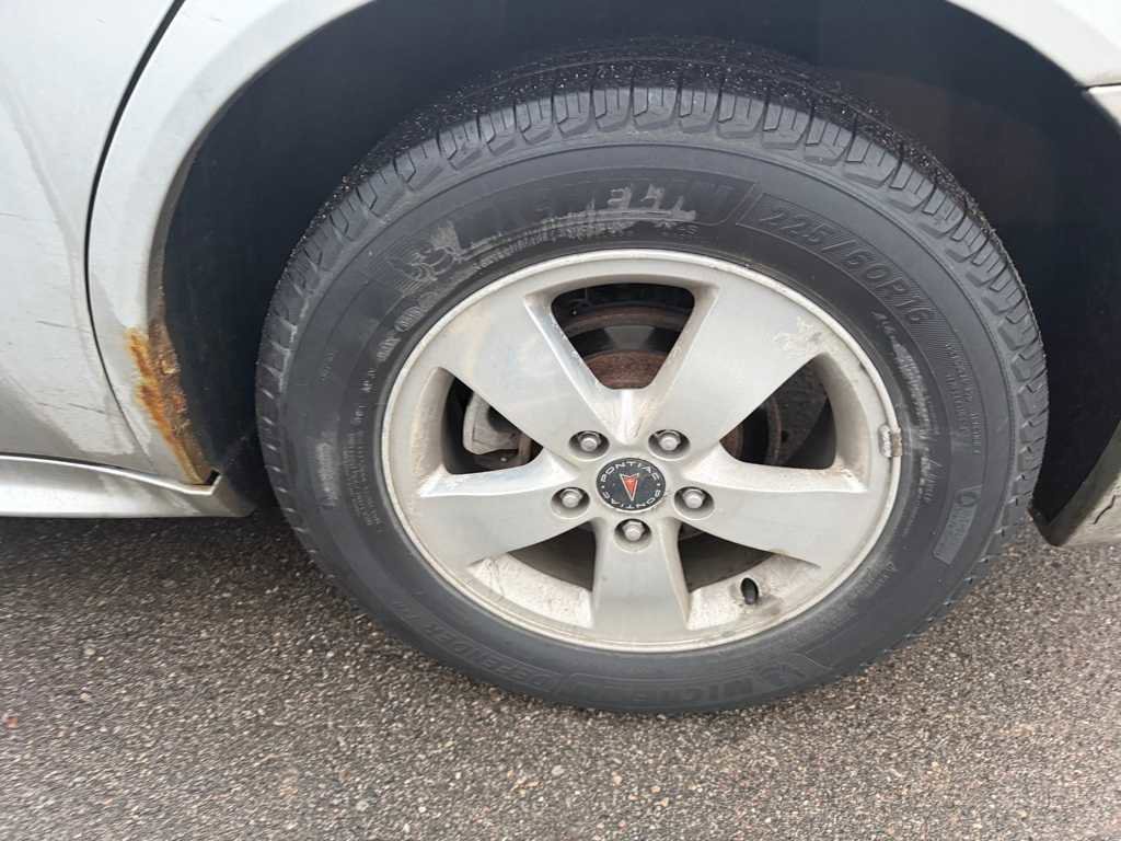 Used 2006 Pontiac Grand Prix w/ Premium Package image 13