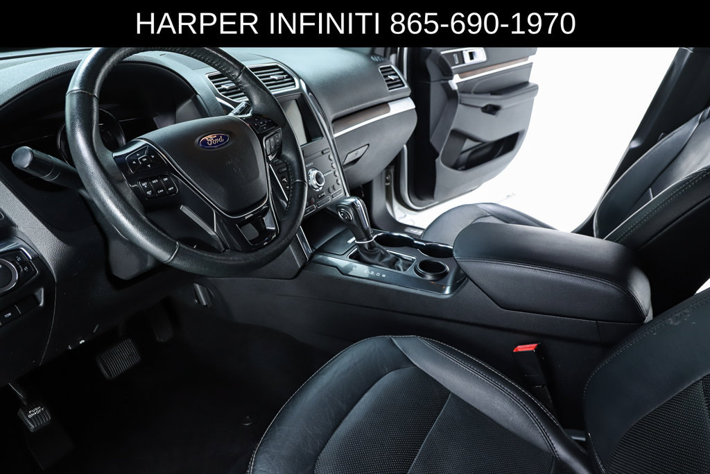 Used 2019 Ford Explorer Limited w/ Class III Trailer Tow Package FWD image 20