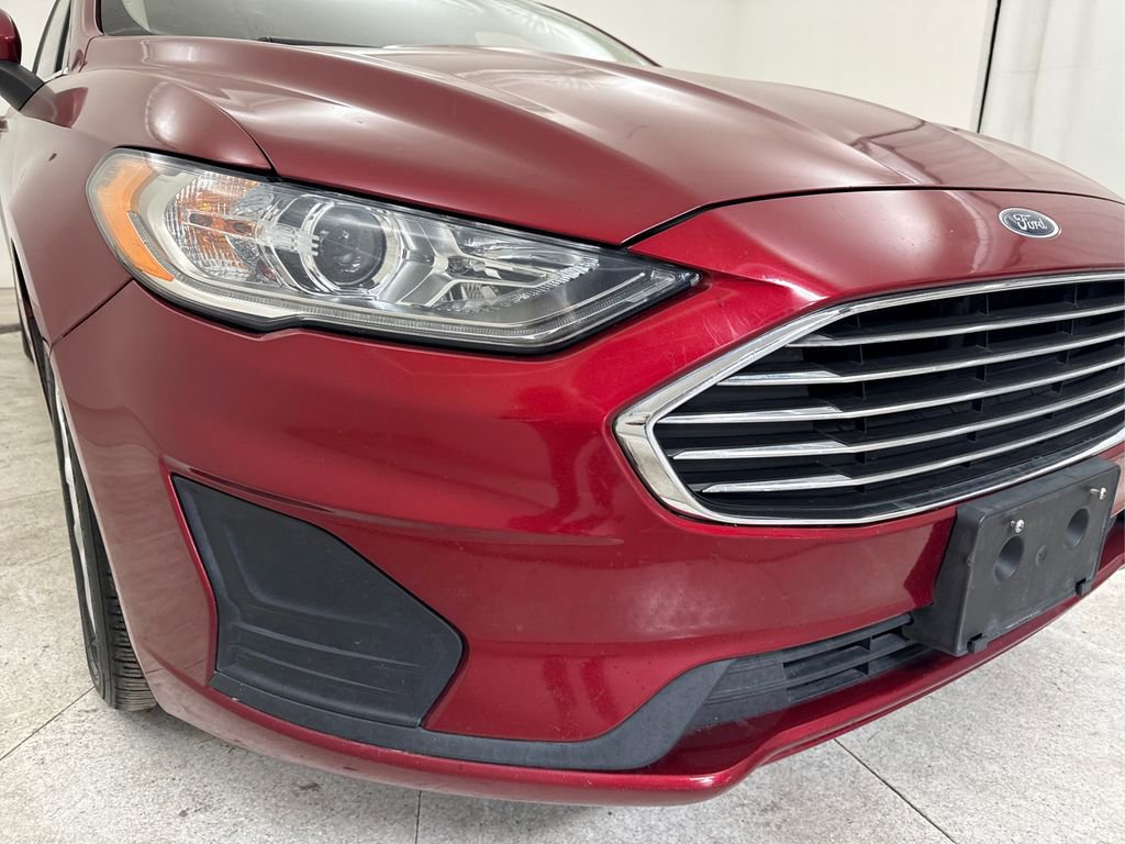 Used 2019 Ford Fusion SE image 11