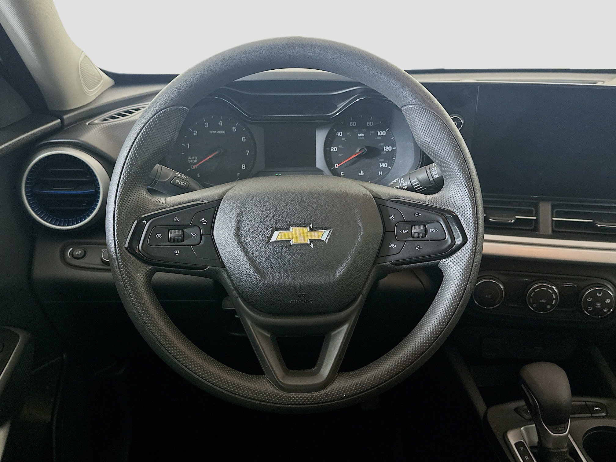 Used 2025 Chevrolet Trax LS FWD image 17