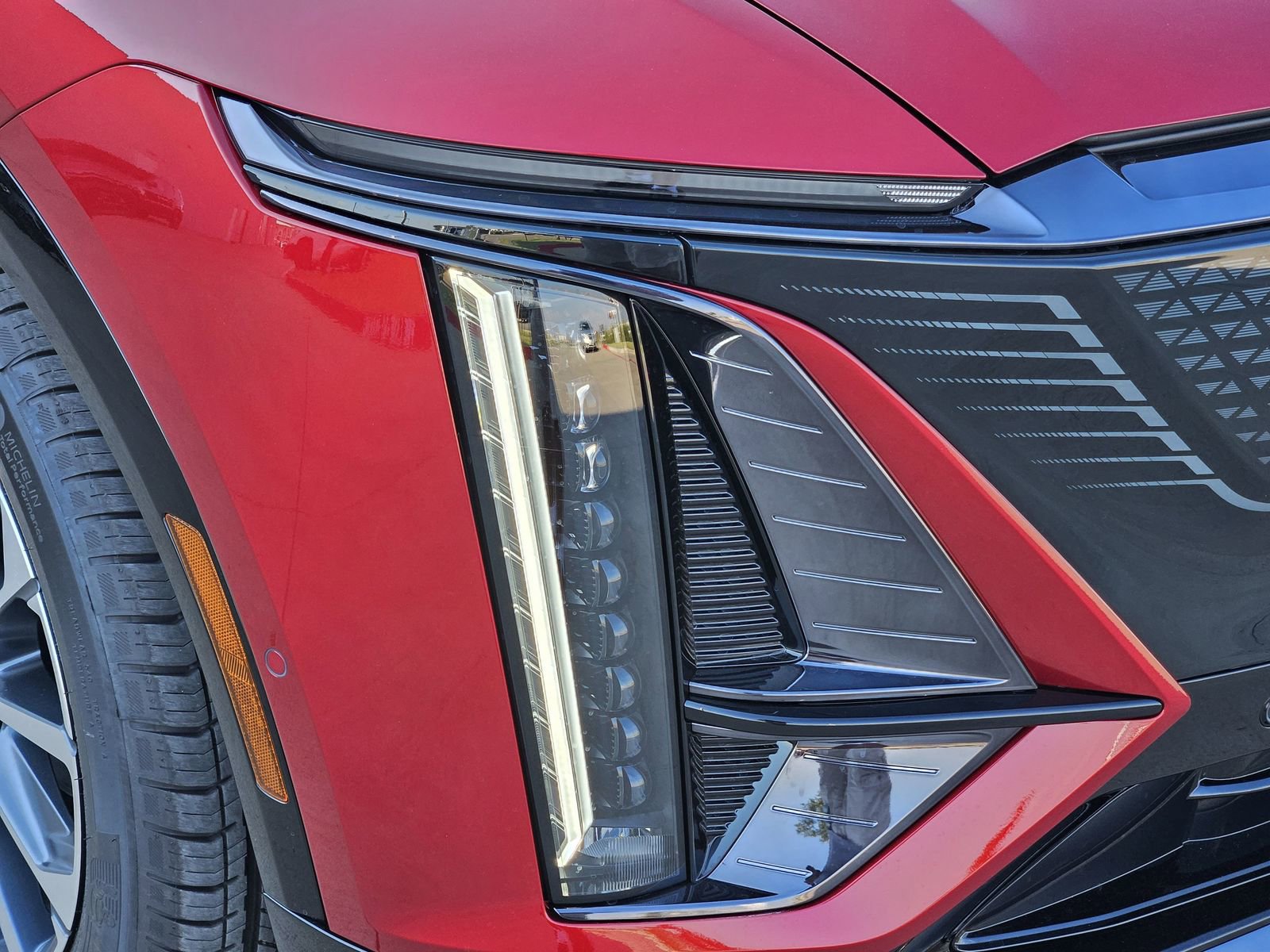 New 2025 Cadillac Lyriq Sport image 8