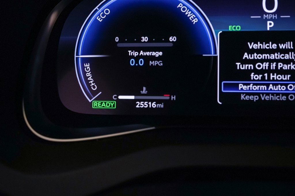 Used 2024 Toyota Venza LE image 17