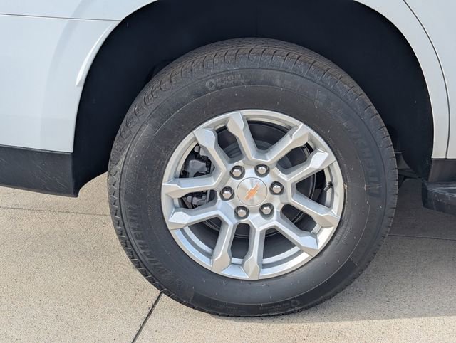 New 2026 Chevrolet Tahoe LS RWD image 3