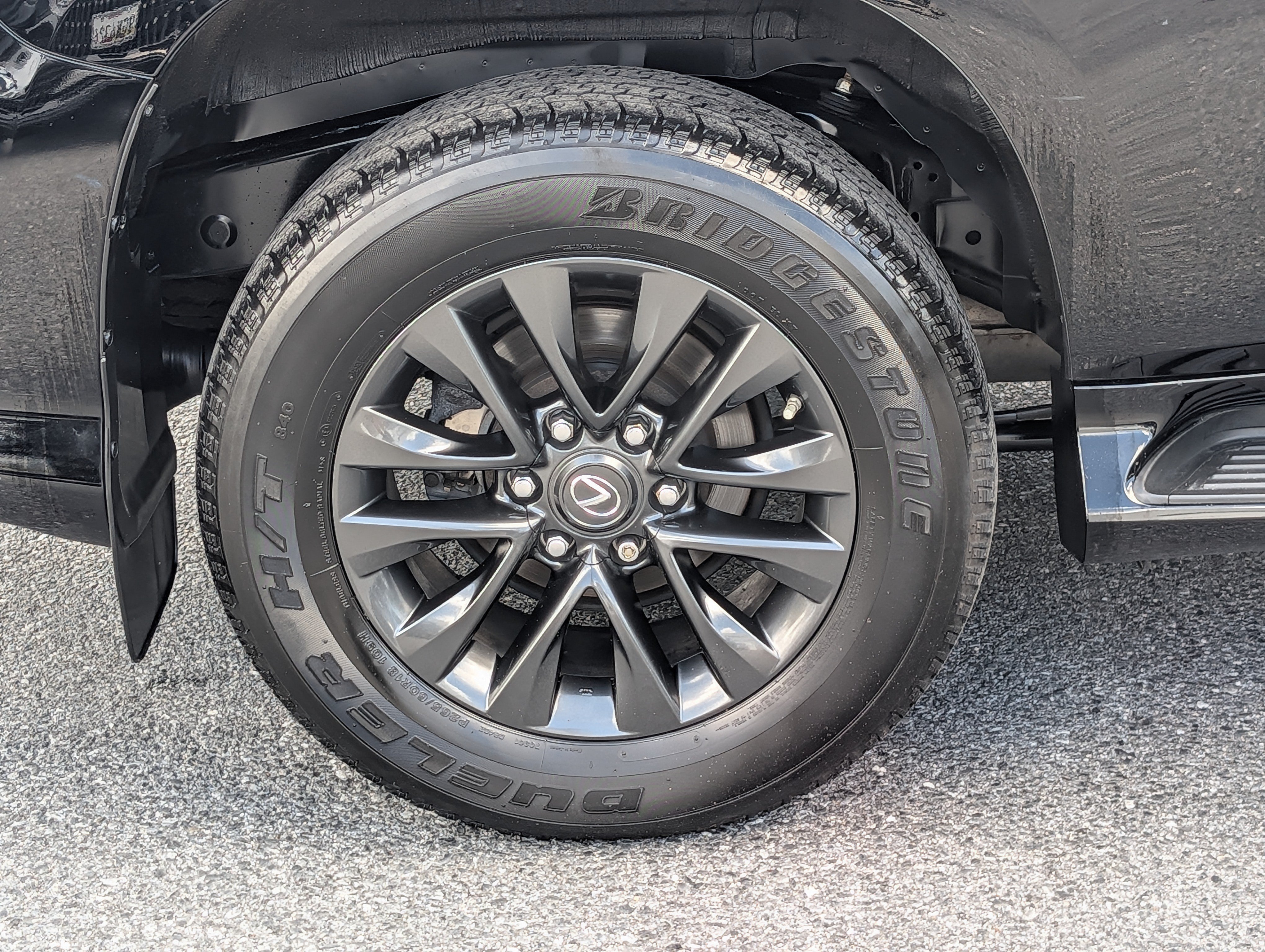 Used 2023 Lexus GX 460 Premium w/ Premium Package AWD/4WD image 10