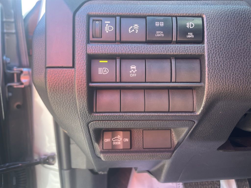Used 2024 Toyota Tacoma SR image 18
