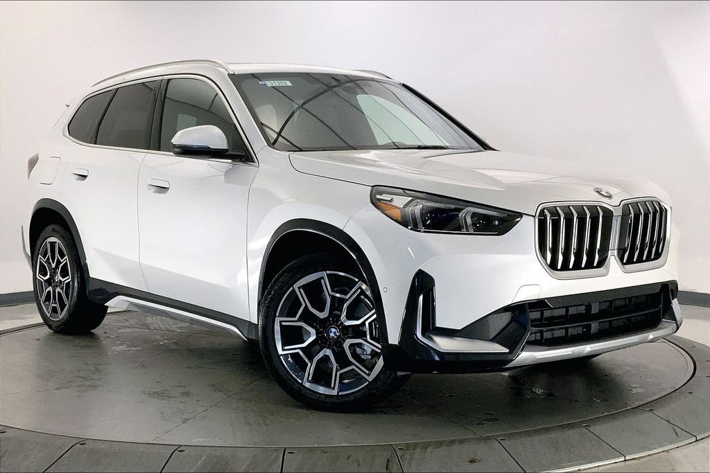 New 2027 BMW X1 xDrive28i AWD/4WD image 1