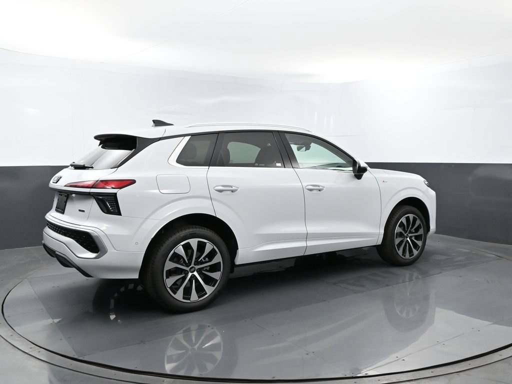 New 2026 Audi Q3 quattro 2.0T AWD/4WD image 24