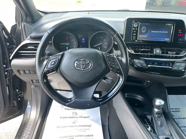 Used 2018 Toyota C-HR XLE FWD image 29