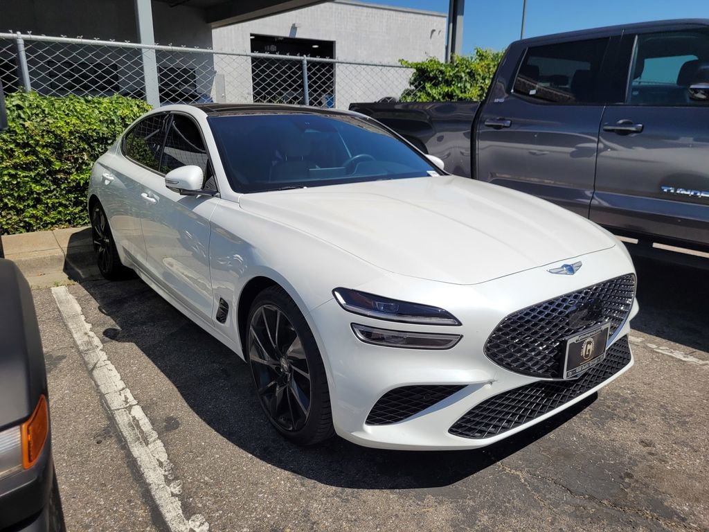 Used 2023 Genesis G70 2.0T w/ Sport Prestige Package RWD image 3