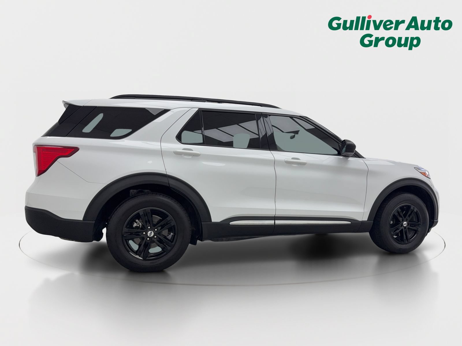 Used 2022 Ford Explorer XLT w/ Equipment Group 202A RWD image 9