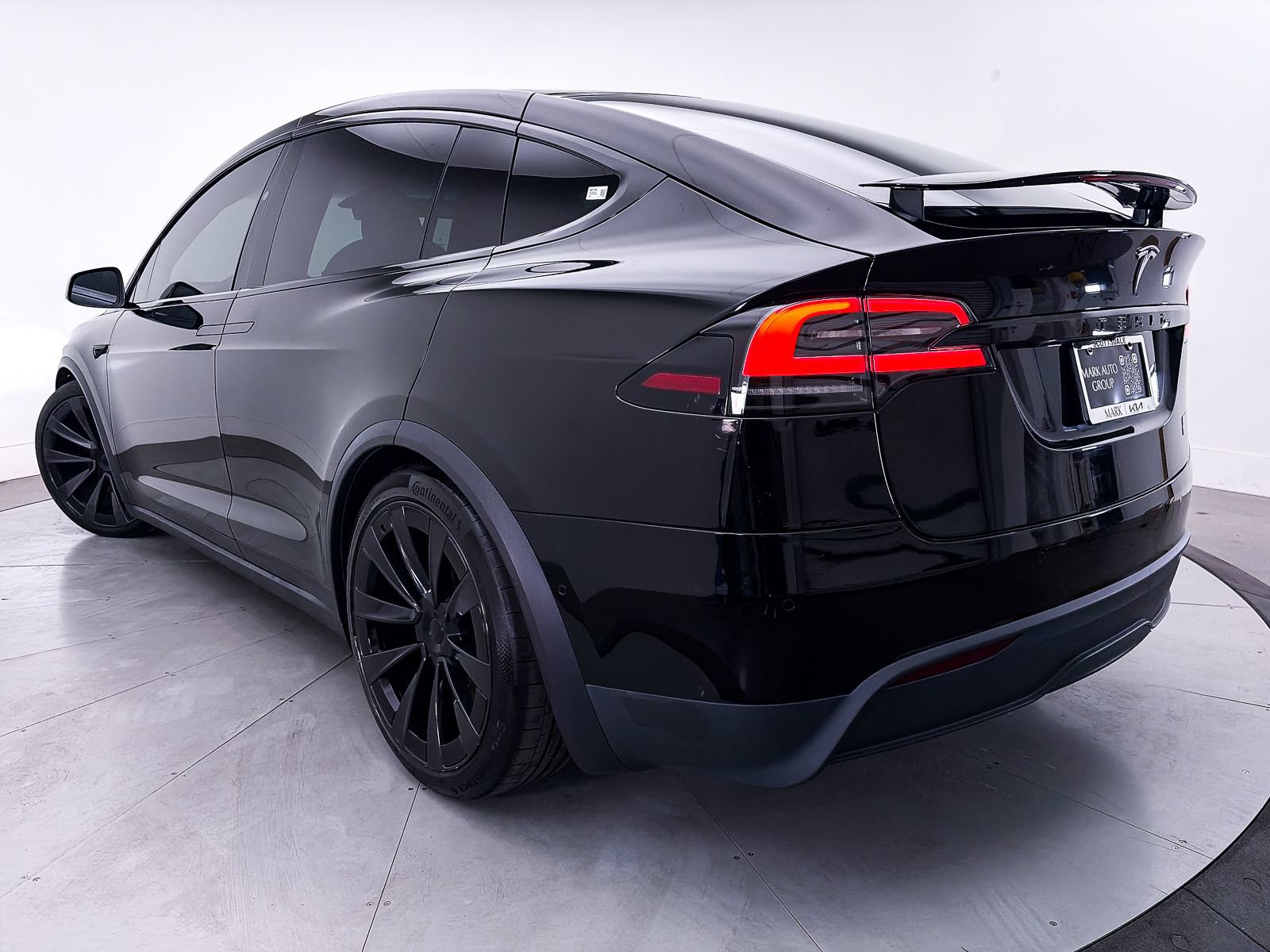 Used 2022 Tesla Model X Plaid AWD/4WD image 2