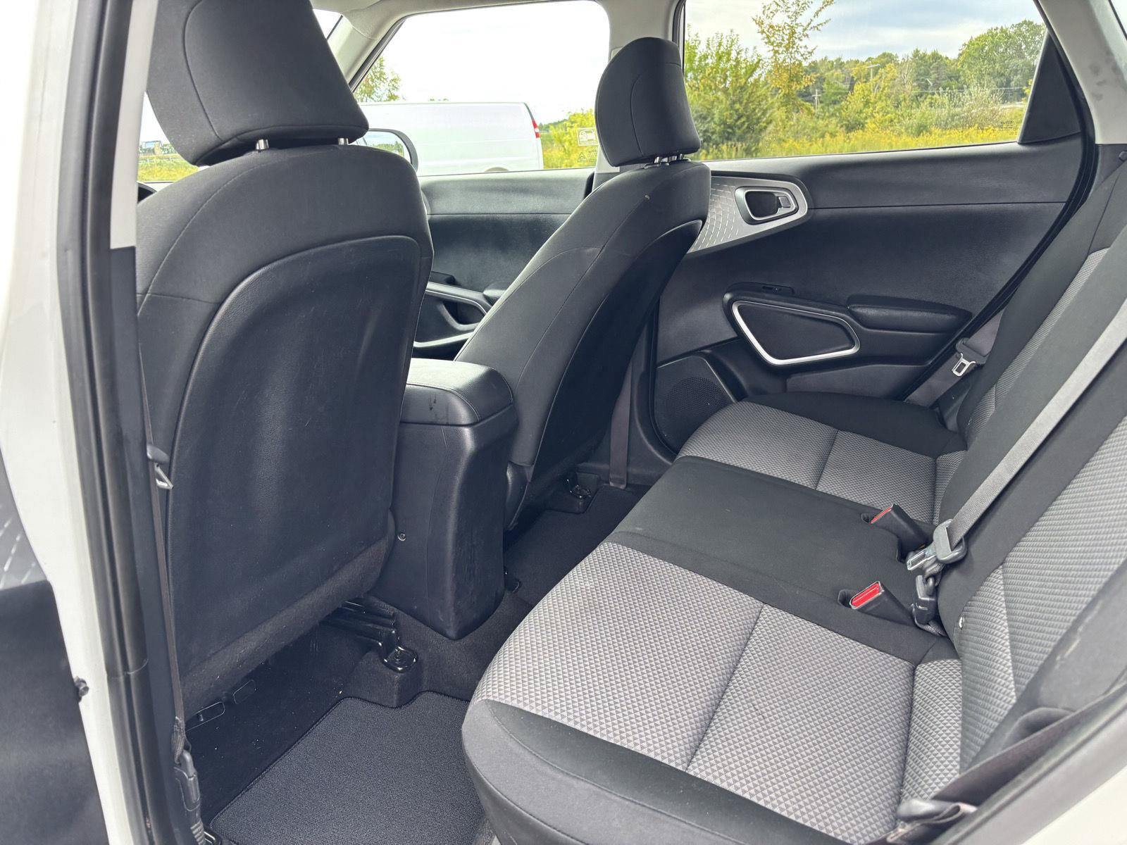 Used 2020 Kia Soul LX FWD image 17
