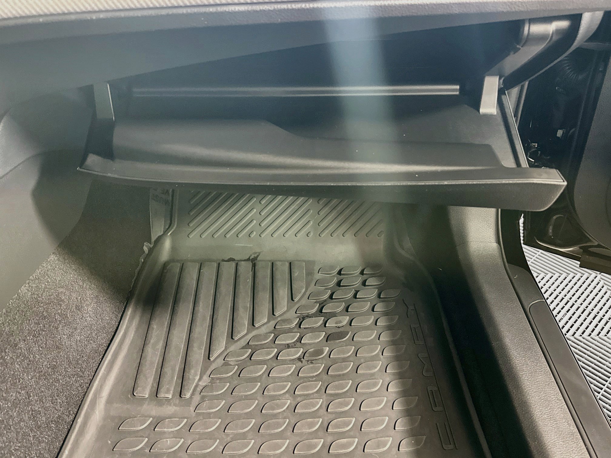 Certified 2026 Toyota Camry SE FWD image 32