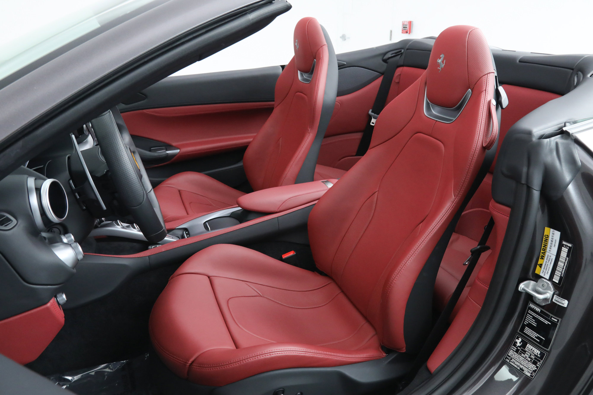 Certified 2023 Ferrari Portofino M image 5