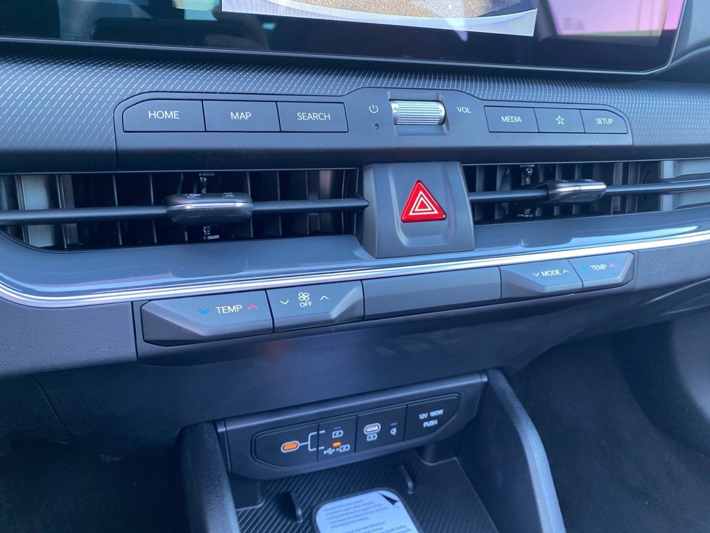 New 2025 Kia K4 GT-Line image 18