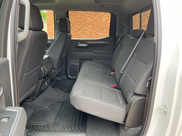 Used 2025 Chevrolet Silverado 1500 LT w/ Safety Package AWD/4WD image 18