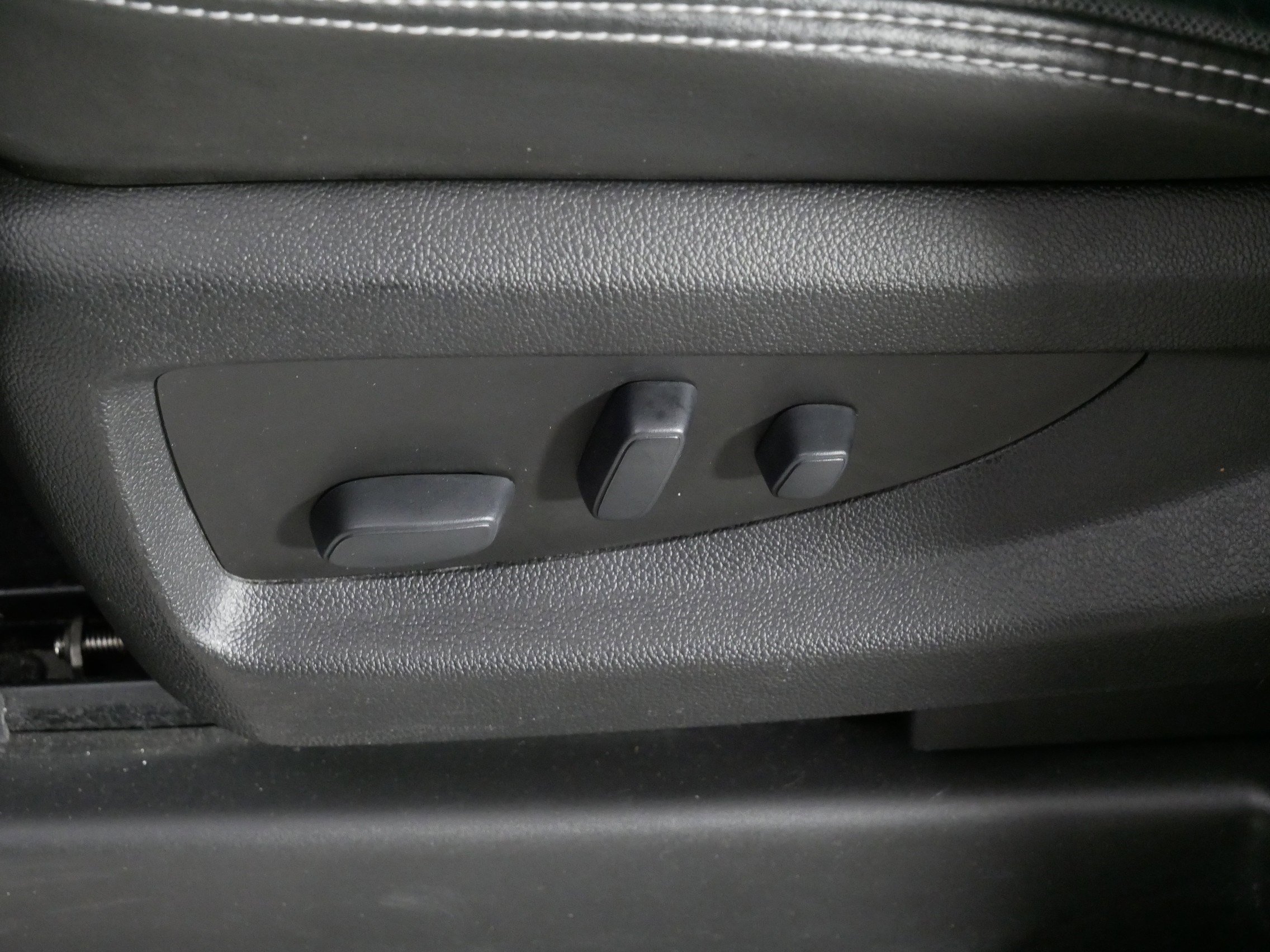 Used 2019 GMC Yukon Denali w/ Denali Ultimate Package image 20