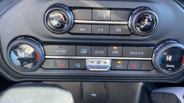 Used 2021 Ford Bronco Outer Banks AWD/4WD image 17