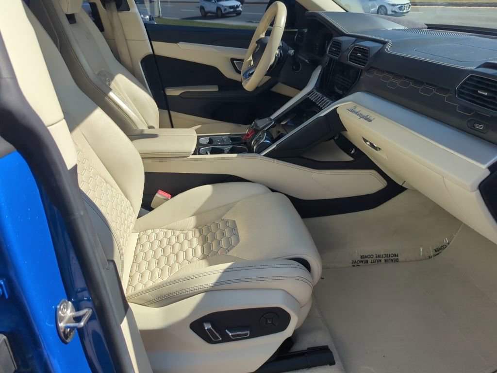 Used 2020 Lamborghini Urus image 14