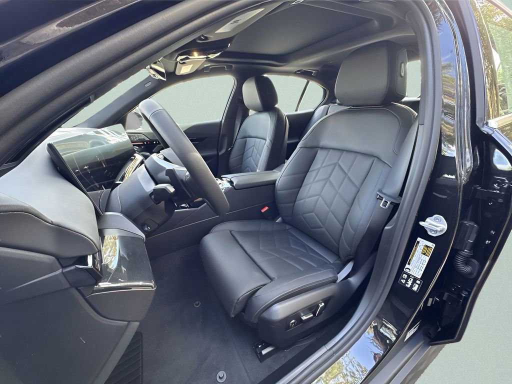 New 2026 BMW 530i xDrive w/ Premium Package image 13